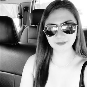 Meet your Posher, Mediatrix